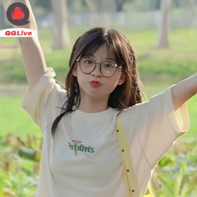 Hình ảnh lan tỏa sự dễ thương và năng lượng tích cực.