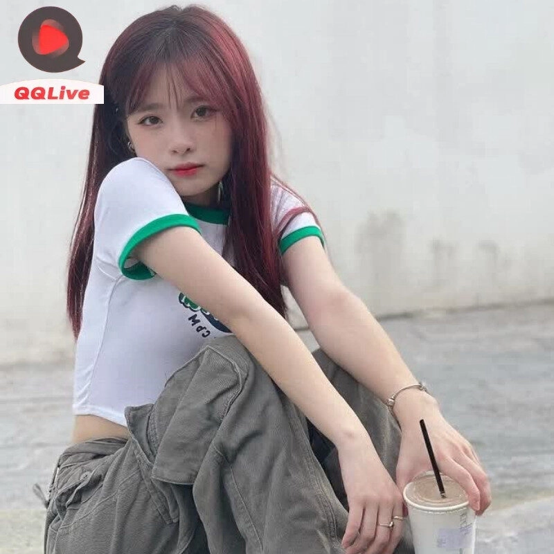 Gái Xinh TikTok – Vẻ Đẹp Cuốn Hút Gây Sốt Mạng Xã Hội