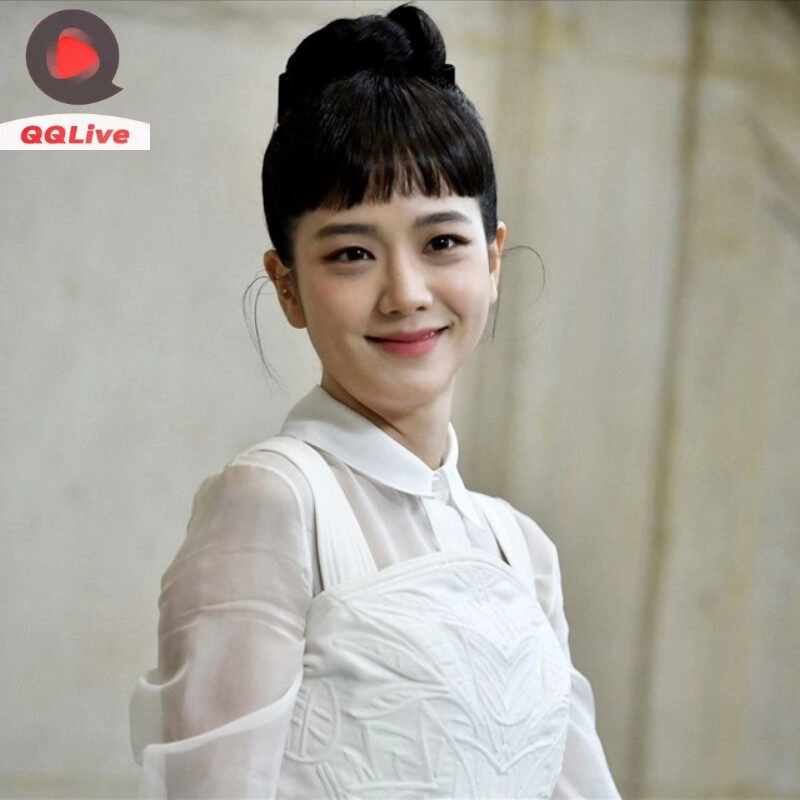  Visual đỉnh cao khiến fan ngẩn ngơ