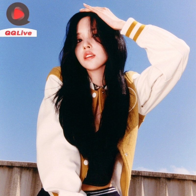 Mina – nàng thơ thanh lịch của TWICE