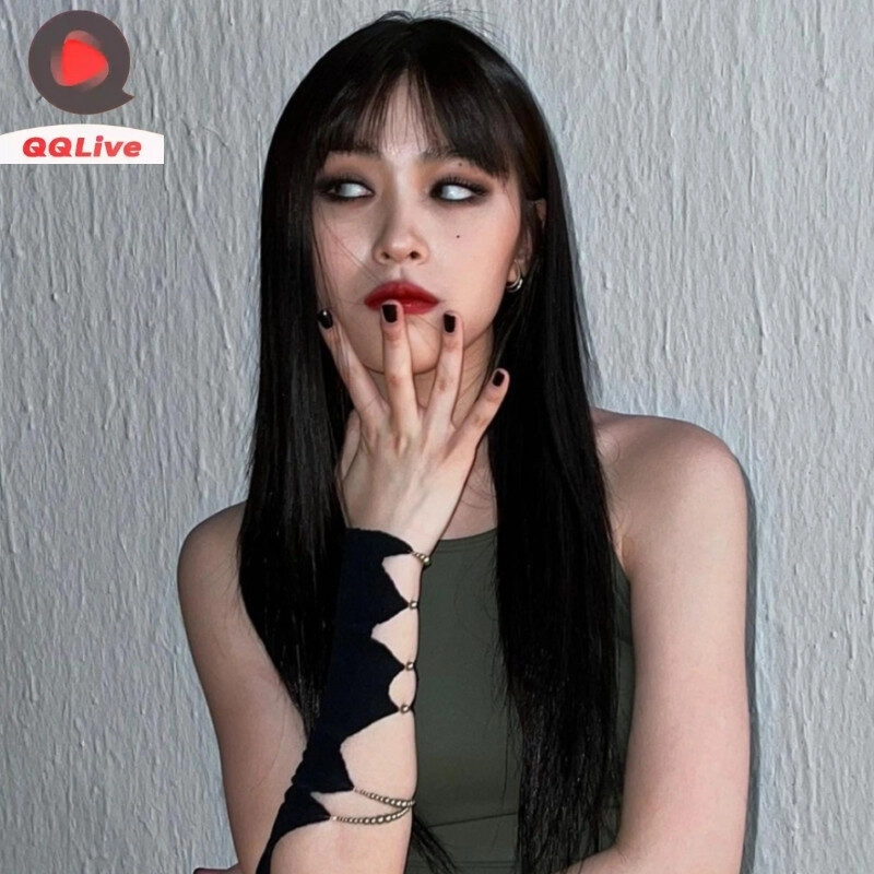 Ryujin tỏa sáng với ánh nhìn sắc sảo