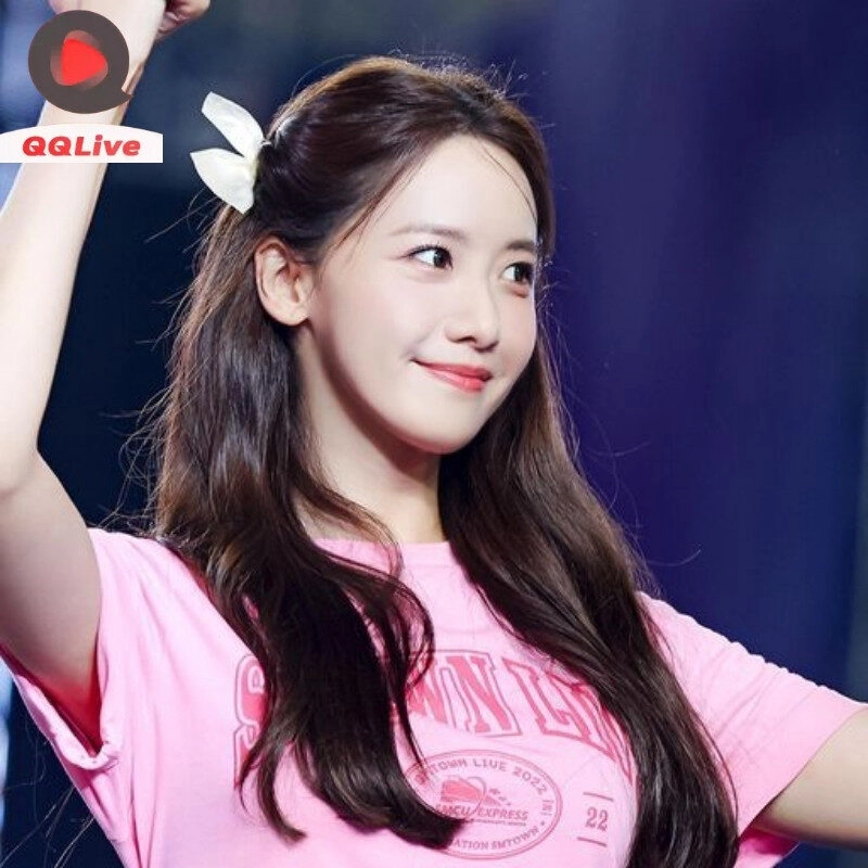 Yoona với nhan sắc dịu dàng cuốn hút